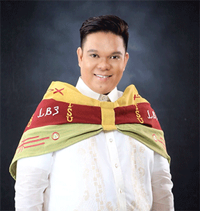 Raymond Panzo wearing traditiional clothes of the Philippines